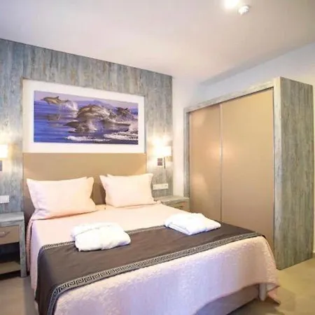 Queen Victoria Suit Apart Bodrum