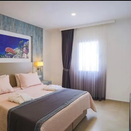 Queen Victoria Suit Apart * Bodrum